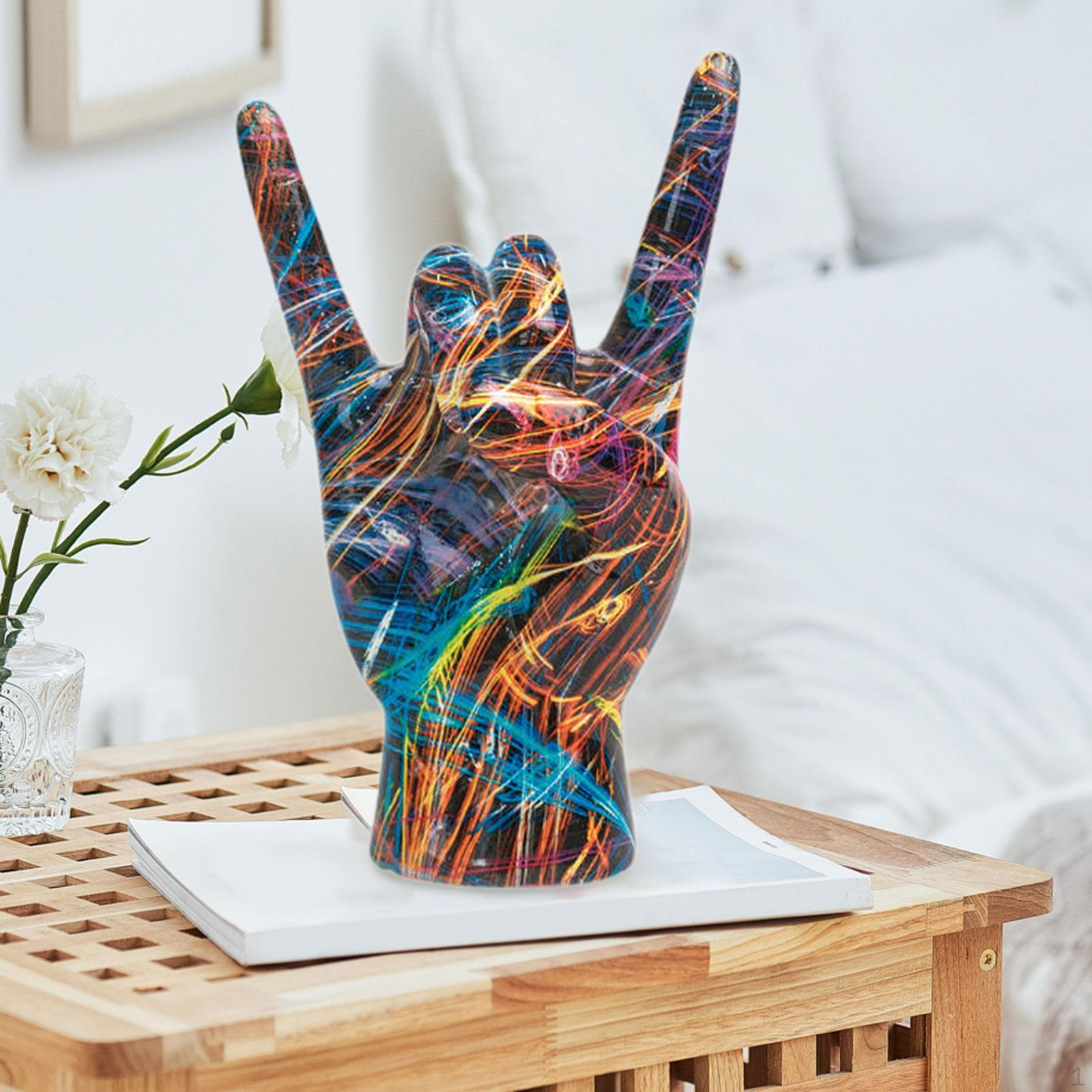 

Фигурка с жестами для настольного дисплея и домашнего декора Style B