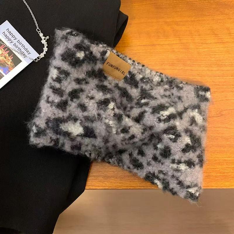Retro Leopard Print Knitted Headband - Versatile, Warm & Non-Tightening Hair Accessory for Women