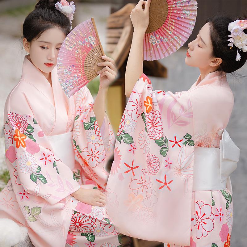 Japanese Furisode Kimono: Women's Traditional Formal Wear for Photography