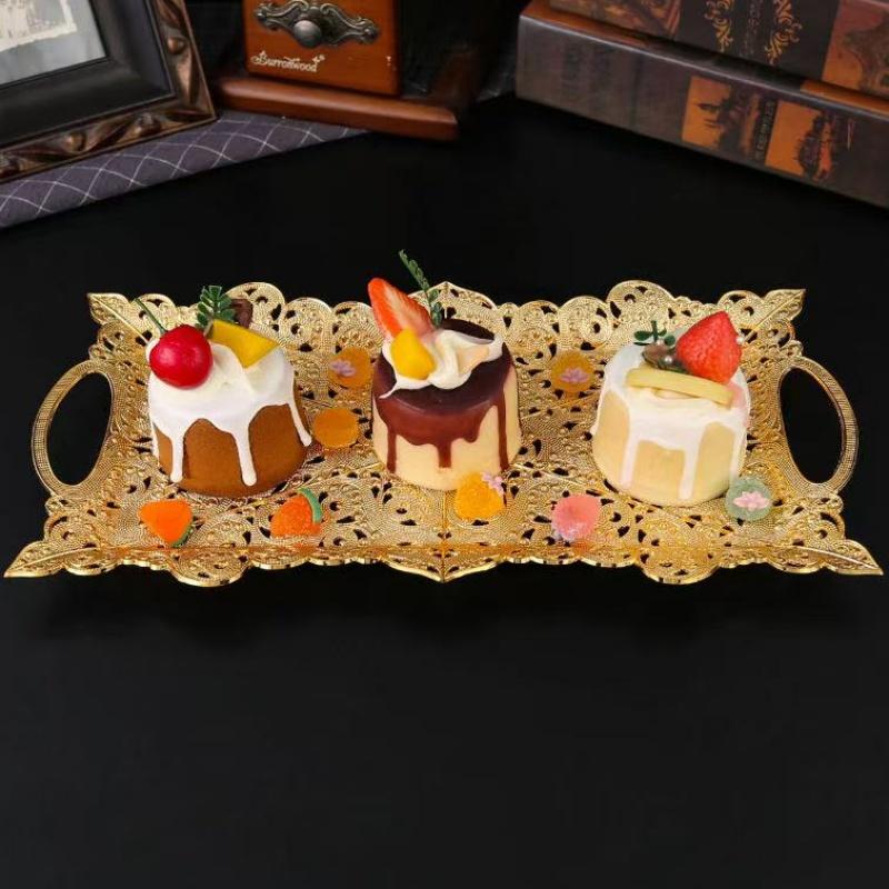Hollow-Carved Design Metal Cake Tray With Rectangular Plate Hand Held Golden Food Fruit Tray For Home Wedding Decoration 33cm