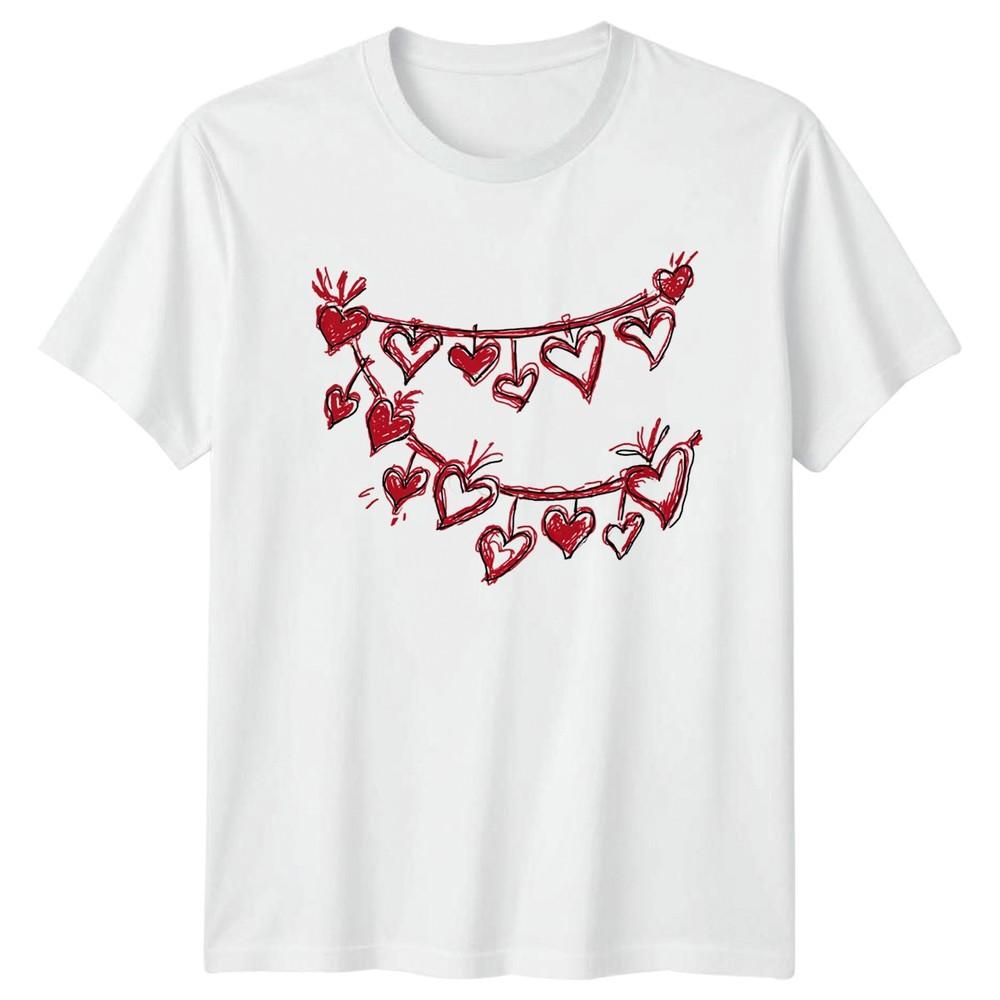 Red Sketch Doodle Heart Garland TShirt Valentines Relationship S