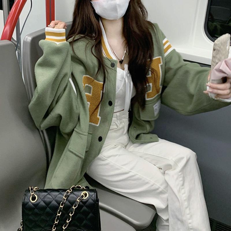 

Женская бейсбольная куртка с длинным рукавом и однотонным принтом в виде букв L зелёный