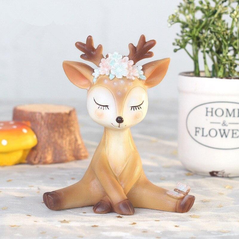 Natural Resin Sika Deer Ornaments Mini Cartoon Animal Crafts Cute Miniature Car Home Decorations