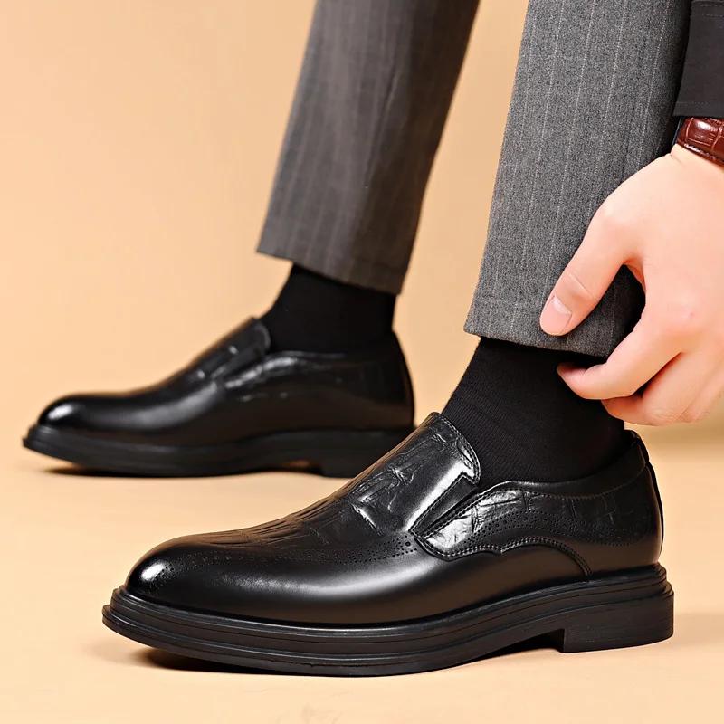 Fashion Men Formal Shoes Brogur Luxury Brand High Quality Point Toe Chelsea Shoes Men Glitter Leather Party Shoes Zapatos De Vestir