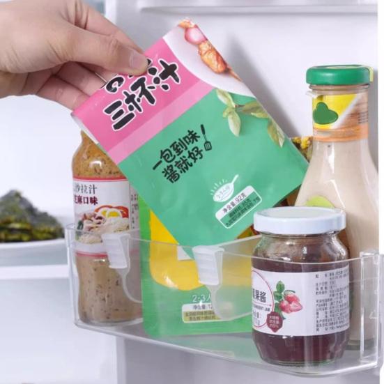 Přihrádka do dveří lednice Průhledný design Snadná instalace zacvaknutím PP plast Nastavitelná přepážka Flexibilní organizér úložiště