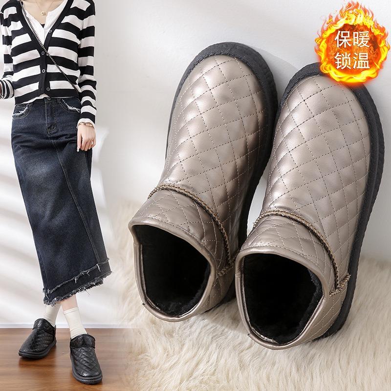 Winter New Old Beijing Cloth Shoes Women's Fashion Trend Versatile Snow Boots One Pedal Fleece Thickened Soft Sole Non-slip