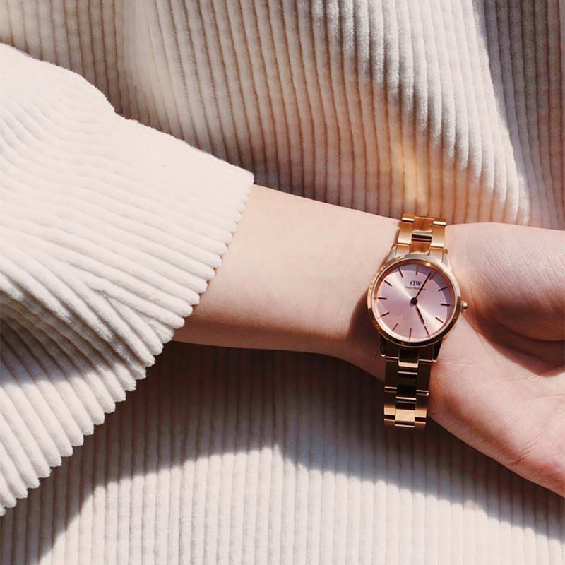 Daniel Wellington ICONIC Series Watch Quartz Movement Pink Dial Women's Watch Fashion DW00100370