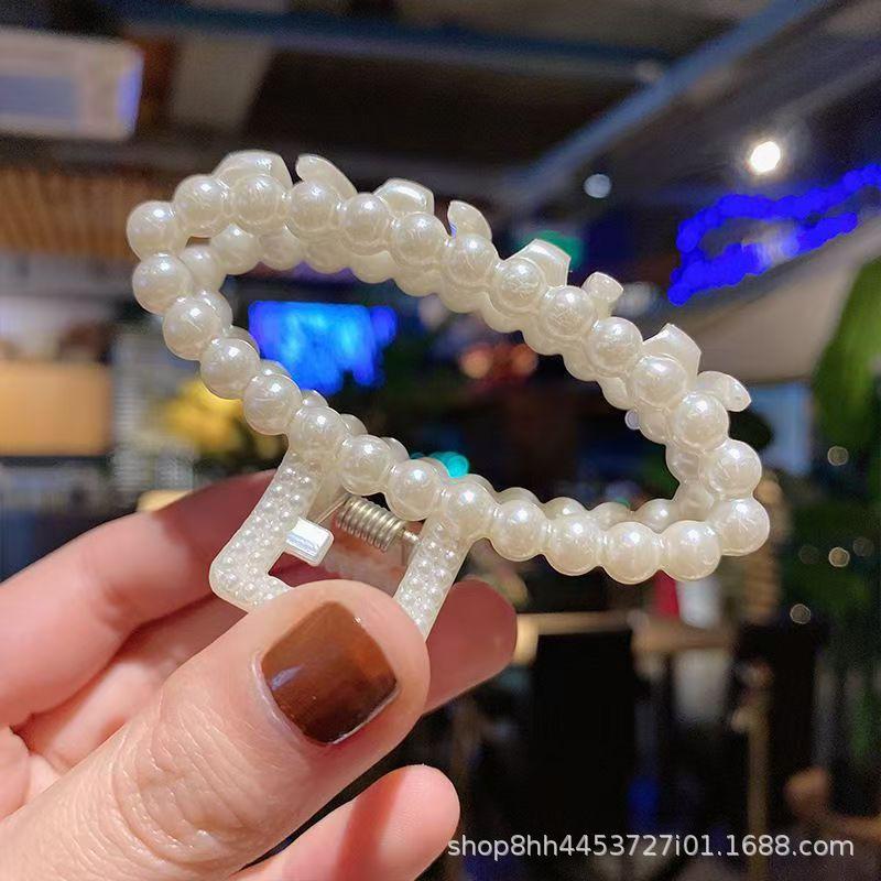 Large Pearl Hair Claw Clip Women Back Of Head Stylish Geometric Accessory Fashionable Bun Holder Korean-Inspired