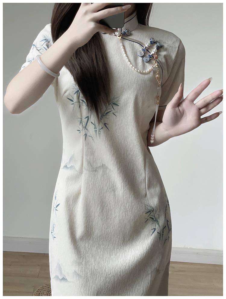 Vintage-Inspired Elegant Cheongsam: 2025 Summer Collection for Young Women