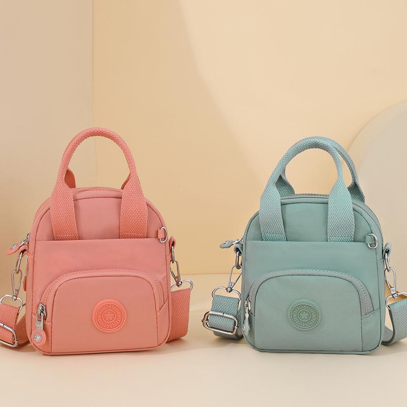 Leichte Umhängetasche mit mehreren Fächern für Mütter mittleren Alters und ältere Mütter Handytasche Reisehandtasche