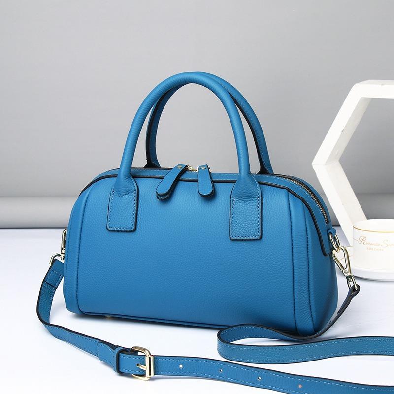 High-quality Cowhide Handbag OEM Plus Light Luxury Premium Travel Bowling Bag
