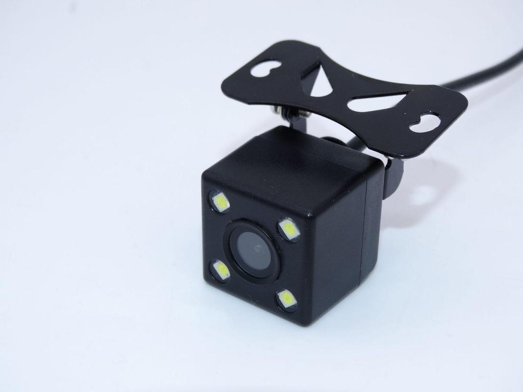 7-calowy monitor w lusterku wstecznym z krótką tablicą rejestracyjną i 7 światłami podczerwieni – bezprzewodowa kamera cofania