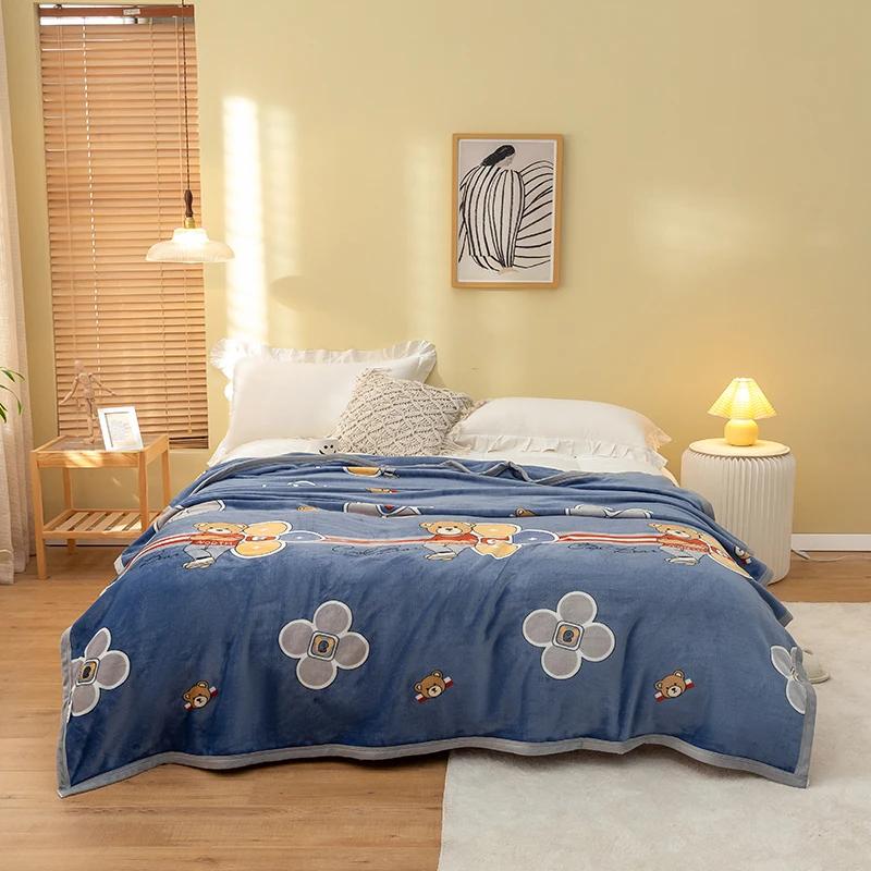 White Floral Throw Blanket Luxury Warm Fuzzy Soft Cozy Flannel Blanket for Home Sofa Couch Chair Decorative Bedroom Bed Blankets