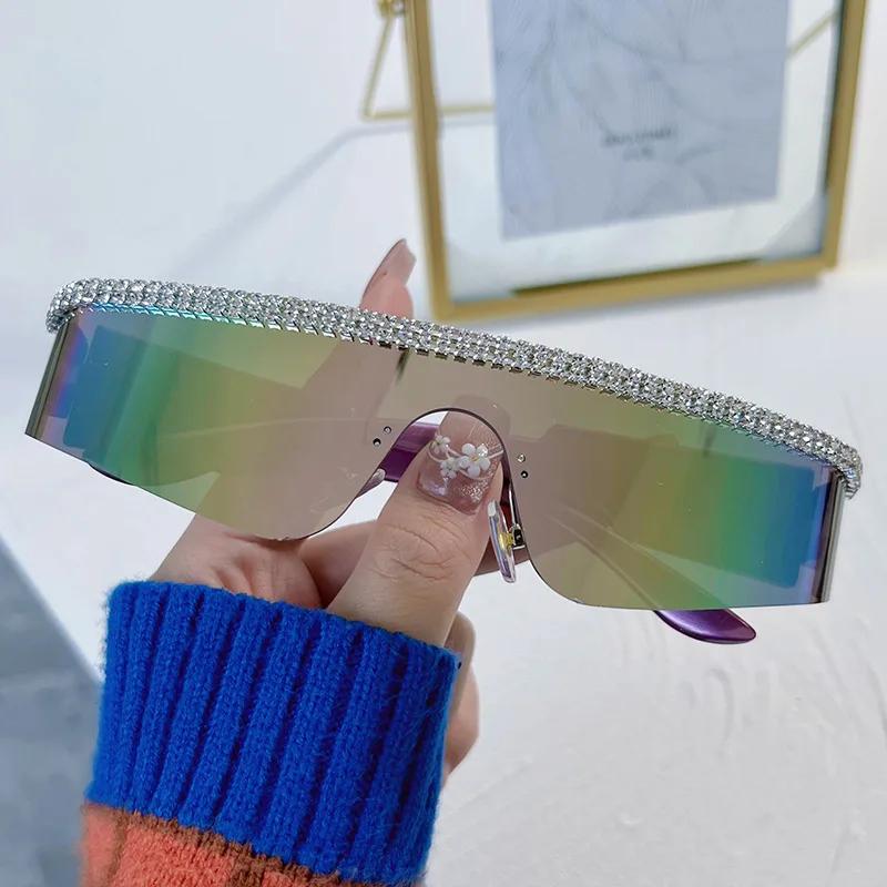 Personalized Rhombus Small Frame Sunglasses Women Fashion Polygonal Metal Frame Sunglasses Luxury Brand Punk Shades Eyewear
