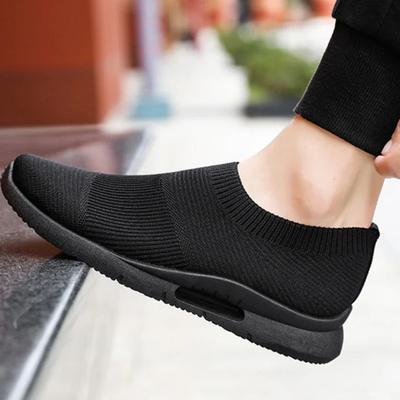 Herren Sneaker Atmungsaktive Slipper Outdoor Weiche Sohle Flats Mesh Herren Laufschuhe Leichtgewichtige Slip-on Freizeitschuhe Tenis Hombres