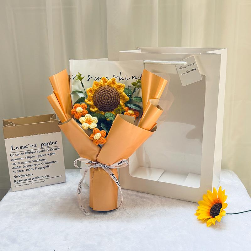 Букет из мыльных цветов ко Дню учителя: Вечная роза в подарок для девушки или лучшей подруги на Циси и День святого Валентина