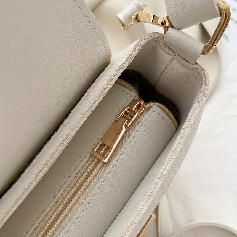 Women's Lightweight Straw-Textured Handbag with Golden-Tone Ring Lock Closure - Adjustable Strap, Spacious Interior Pocket, Spring Summer Beach Tote