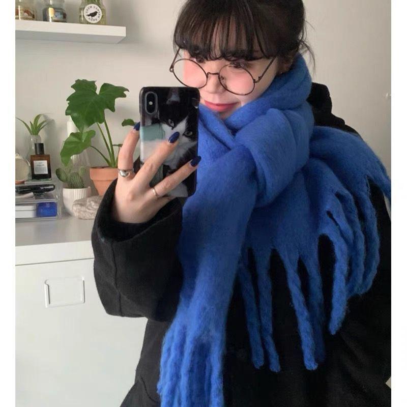 Winter Plush Heavyweight Fluffy Scarf - Large, Soft, and Warm for Students and Couples