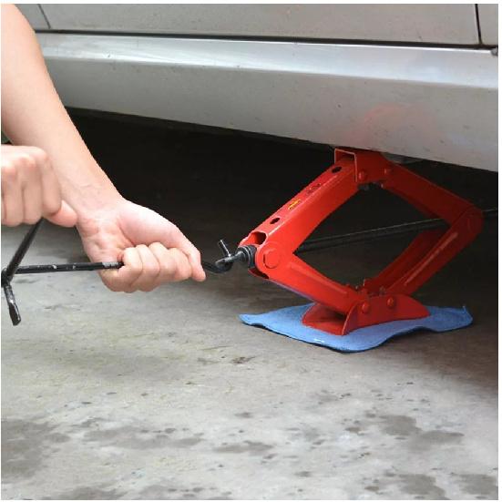 Car Suv Truck Tire Wheel Jack Lug Wrench car Metal Handle Scissors Jack Tool x1