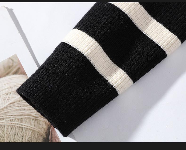 Herren Schwarz-Weiß Gestreifter Pullover mit halbem Reißverschluss und Stehkragen für Frühling & Herbst.