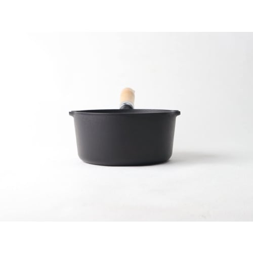 Iwachu 16cm Saucepan with Wooden Handle, Black Finish, Inner Diameter 16cm, Induction Compatible, Nambu Ironware, 24070