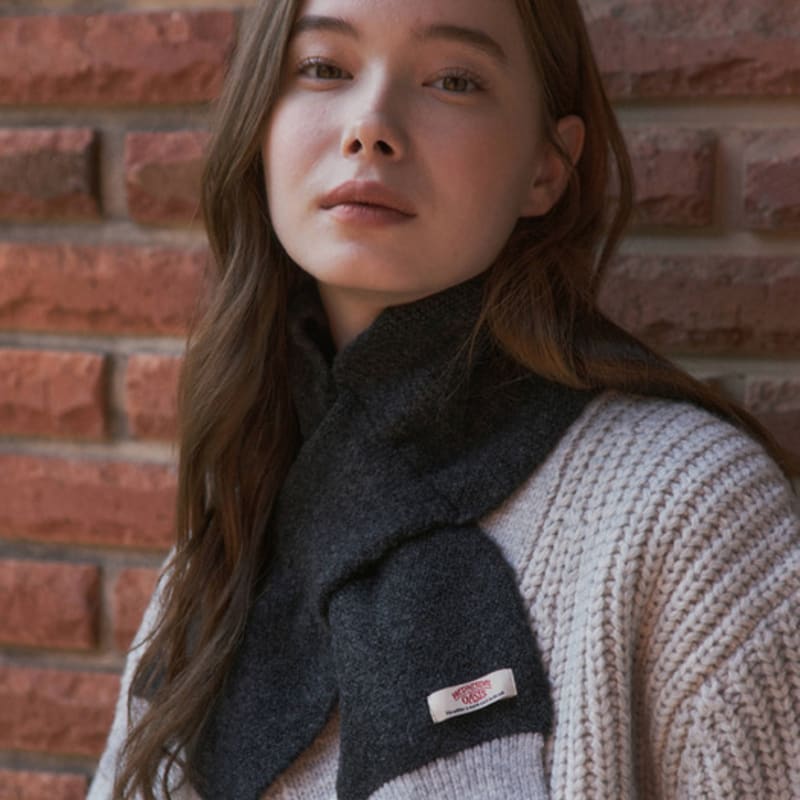 

WEDNESDAYOASIS FOR WOMEN two tone short knit muffler(4col) CHARCOAL