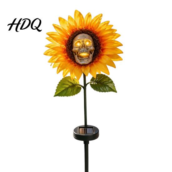 Creative Resin Floral Landscape Lights Solar Garden Stake Light Gothic Skull And Sunflower Outdoor Statue Lamp Weather Resistant Courtyard 1pc