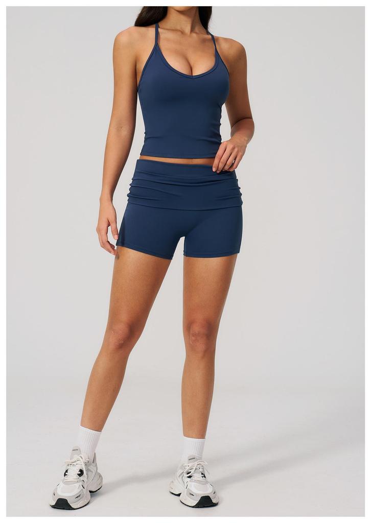Introducing the Stylish Women's Quick-Dry Yoga Tank Top: Beautiful Design, Perfect for Fitness & Sports.