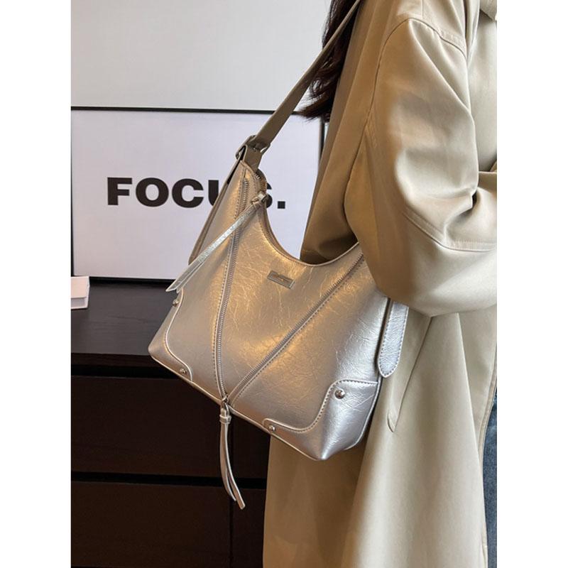 Light Luxury Fashion Shoulder Bag High-End Zipper Design Solid Crossbody Bag New Autumn Winter Popular Commuter Bucket Pack
