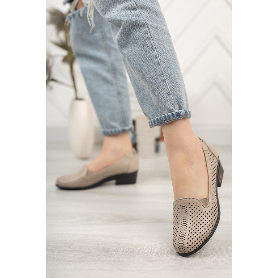 Women's Genuine Leather Low-Heeled Casual Comfort Shoes
