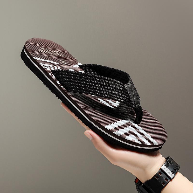 Men Casual Flip Flop Sandals Lightweight Beach Thong Slippers Soft Non Slip Outdoor Summer Shoes Sizes 39-45 Daily Travel