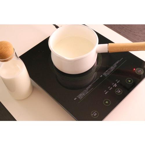 Fuji Enamel Milk Pan with Lid, 15cm, 1.2L, Induction Compatible, White, Long Handle, Enamel Saucepan