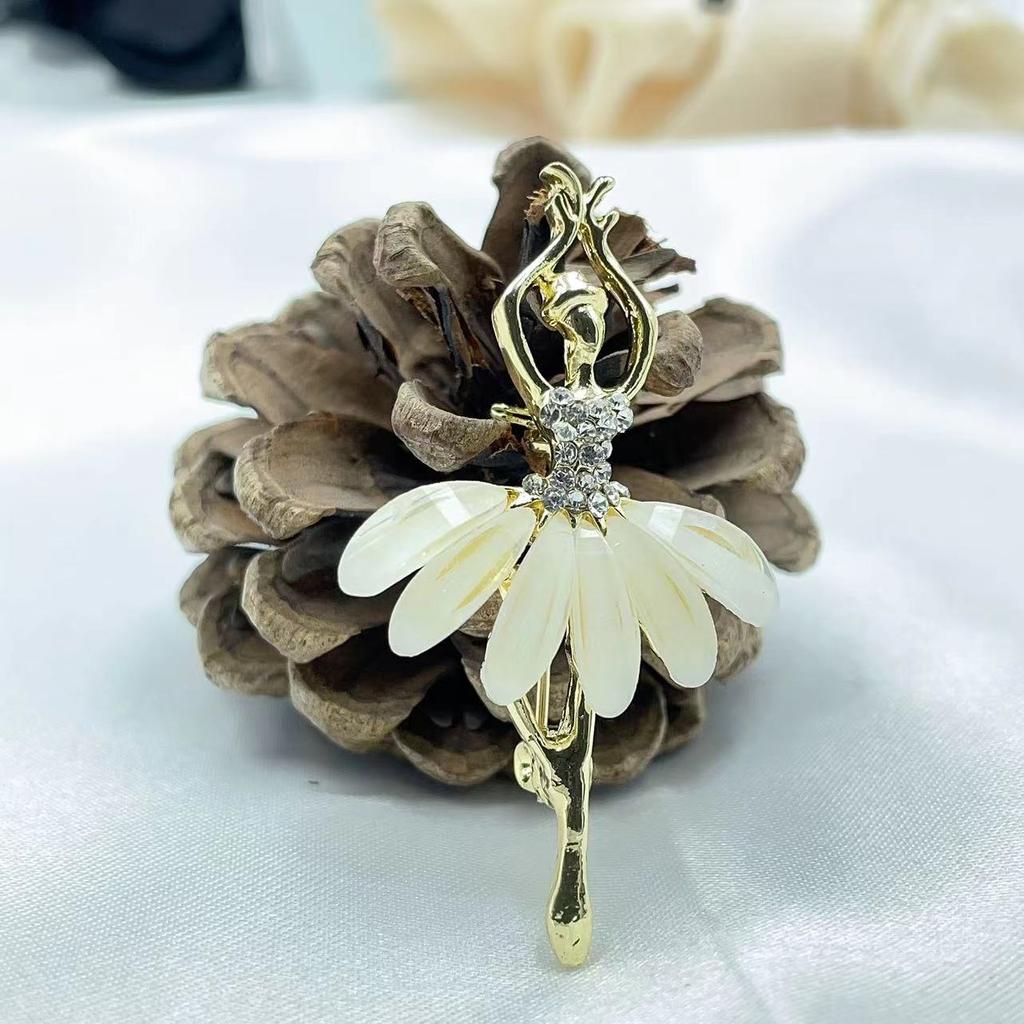 Baroque Luxury Ballerina Design Brooch for Men and Women Jewelry Accessories Wedding Holiday Party Gift