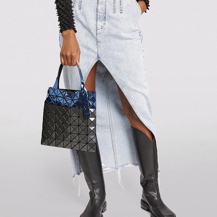 New ISSEY MIYAKE Platinum PVC Tote Bag, Shopping Bag, Handbag Regular Women's Metal Blue Gray BB18-AG142-72