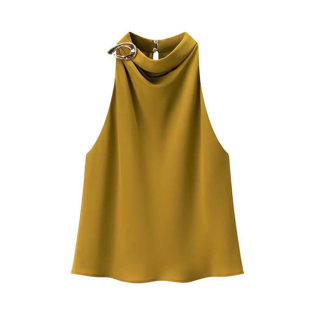 Autumn Women's Sleeveless Top with Gold Accessories and Hanging Neck Collar