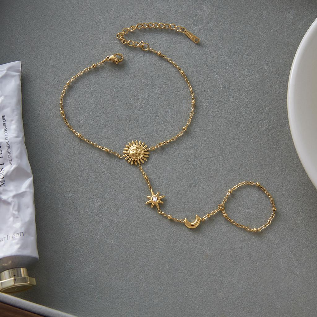 Design Sense 18K Gold Sun Belt Diamond Star Moon Clip Bead Chain Finger Bracelet