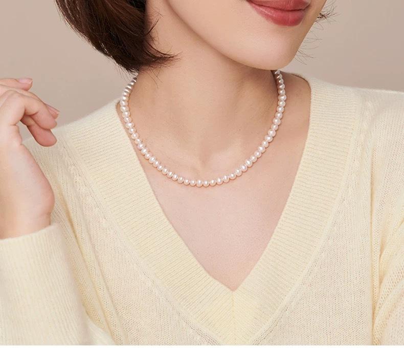 Colier cu pandantiv din argint sterling S925 cu perlă naturală de apă dulce, design de înaltă calitate pentru femei, pandantiv din argint fragmentat de nișă, lanț pentru claviculă