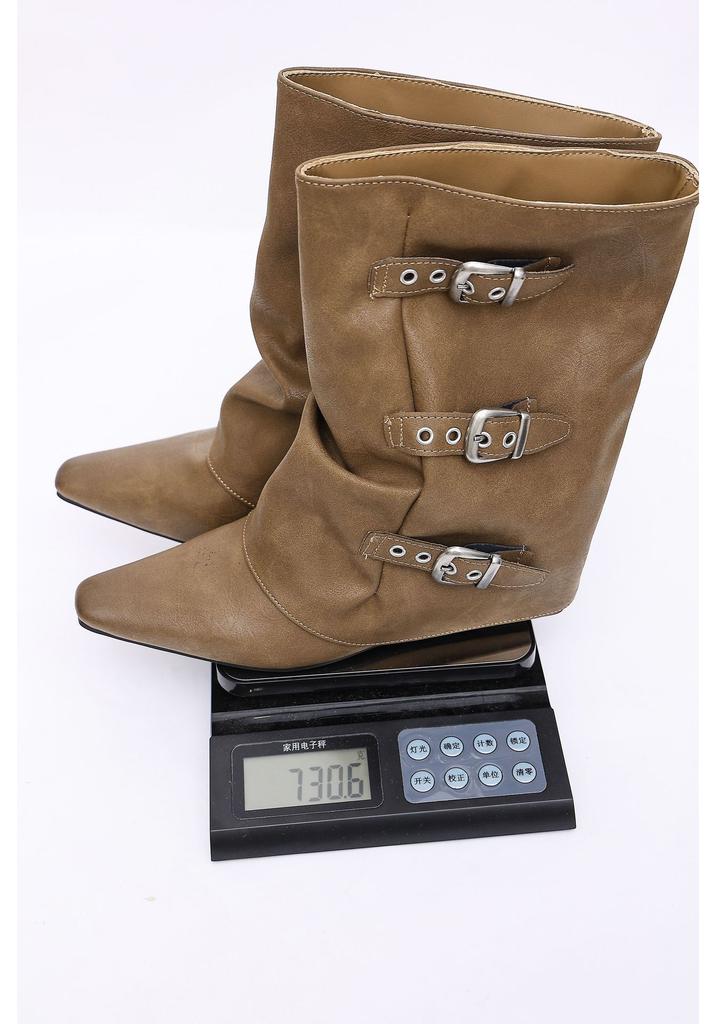 Autumn and winter new large size women's mid-tube leather boots pointed stacking boots belt buckle design fashion short boots