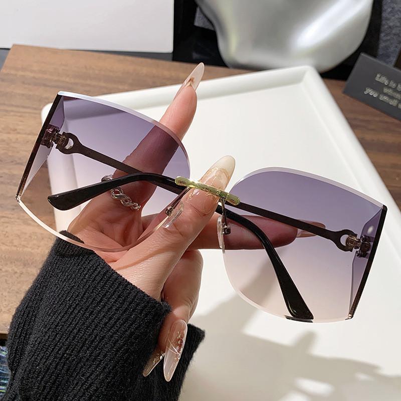 Vintage Frameless Curved Sunglasses With Letter Decor For Summer Outings And Fashion Wear