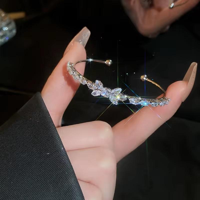 Zircon Bow Cuff Bracelet for Women Korea Luxury High-grade Charm Bracelet Fashion Personality Wedding Dainty Accessories