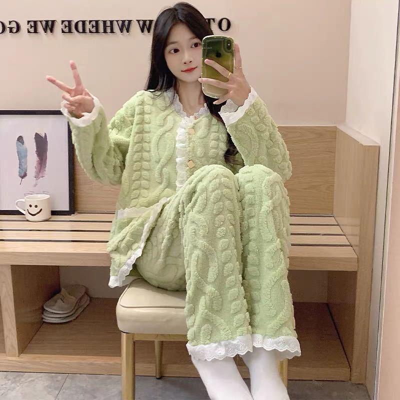 Women's Plus Size Coral Fleece Pajama Set - Plush, Thickened, Warm Lambswool for Autumn/Winter; Wearable Outdoors