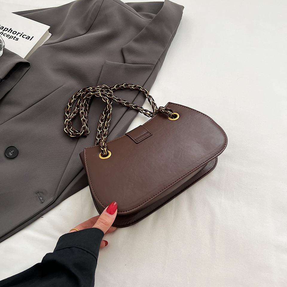 Leisure Handbag Chain Bag New Fashion Women's Bag Leisure Travel Shoulder Bag Crossbody Bag