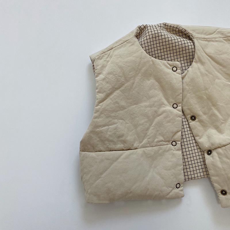 Korean-Style Kids' Autumn Cardigan: Trendy, Skin-Tone, Single-Breasted, Cotton Liner Vest, Hoodless Design