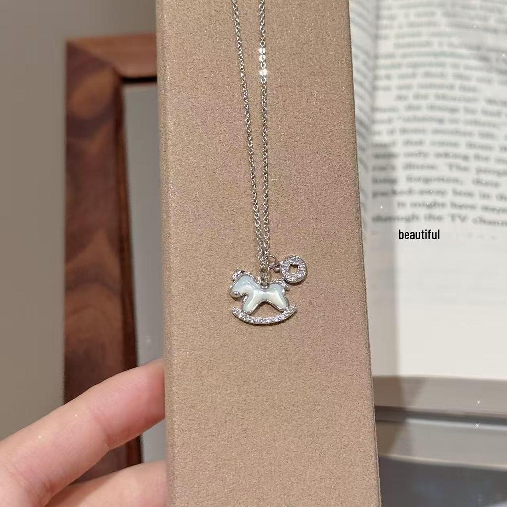 Zirconium Mother-of-Pearl Zodiac Little Horse Necklace - Elegant Chinese Style Clavicle Chain