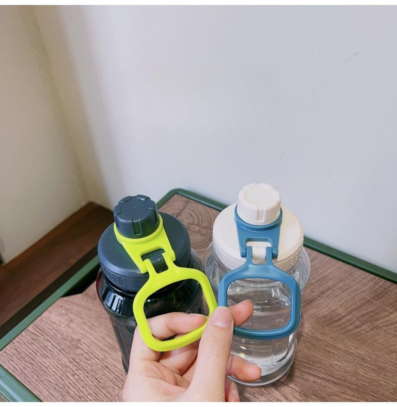 Men's /Women's Outdoor Sports Kettle Large Capacity Portable Plastic Water Cup Fitness Water Bottle Summer Student Space Cup