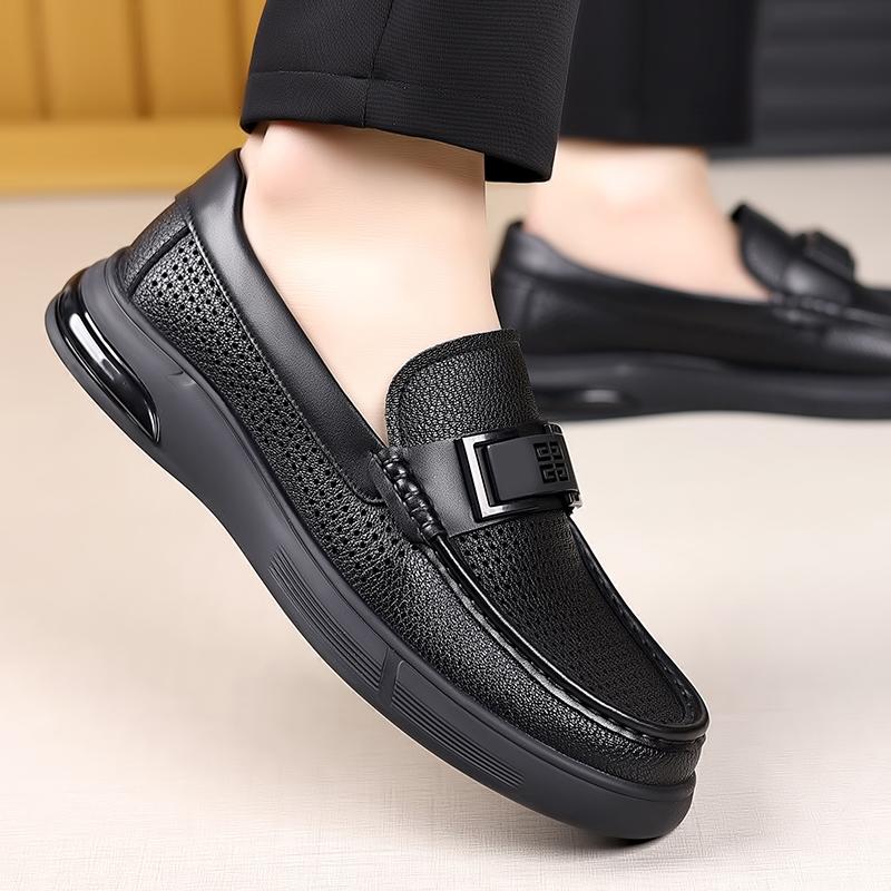 2025 Summer Hallow Casual Leather Shoes for Men Fashion New Designer Solid Color Luxury Shoes Male British Business Shoe Man