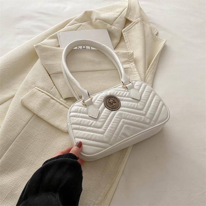 Elegant Summer Fashionable Minimalist Crossbody Bag For Women Stylish Square Design