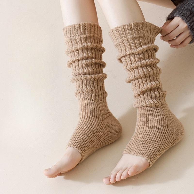 Ladies Spring and Autumn Fashion New Knitted Foot Stepping Calf Pile Socks