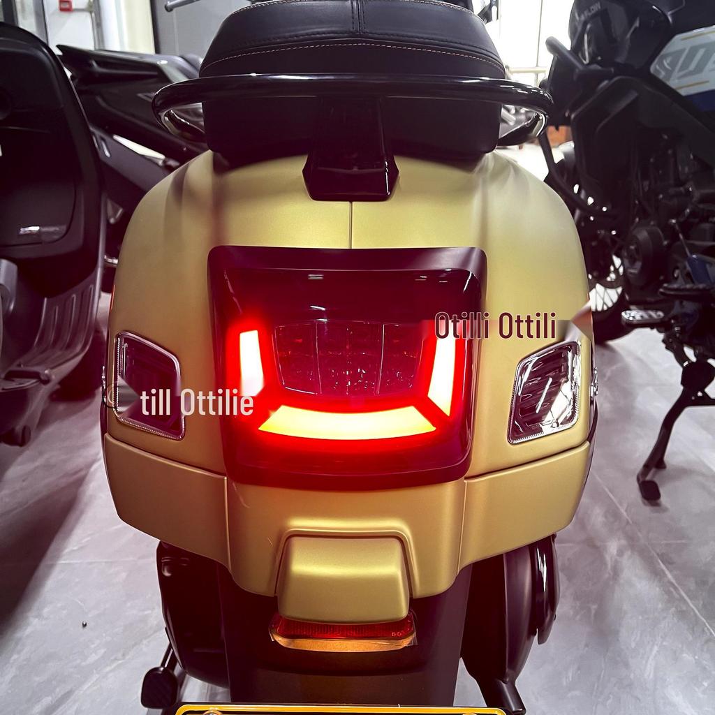Vespa GTS300/GTV300 2023 LED Taillight & Brake Light Accessory