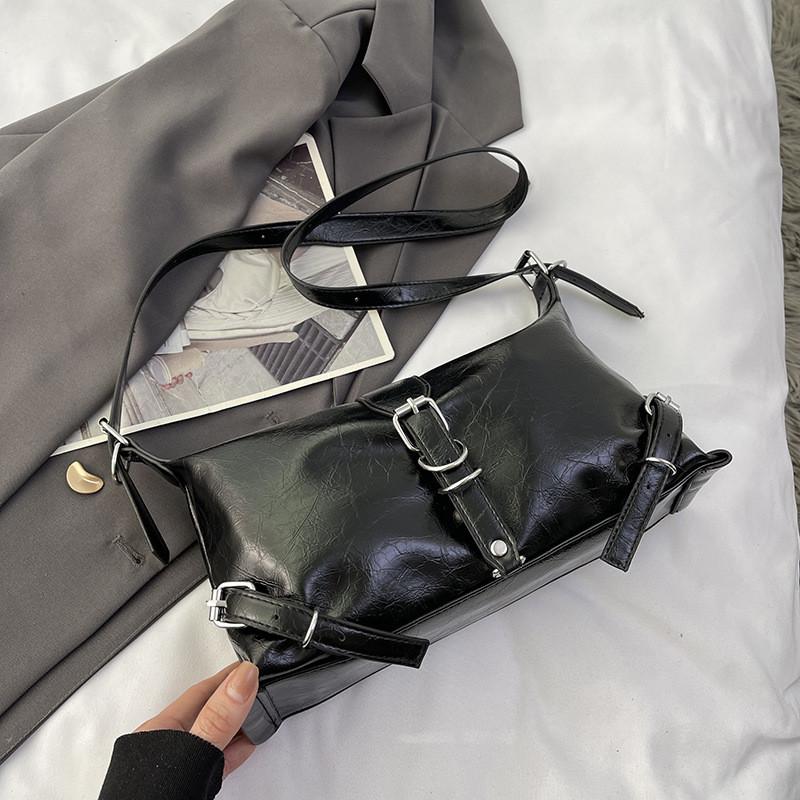 Ielgy Trendy Fashion Texture One-Shoulder Underarm Bag Spring Temperament Texture Messenger